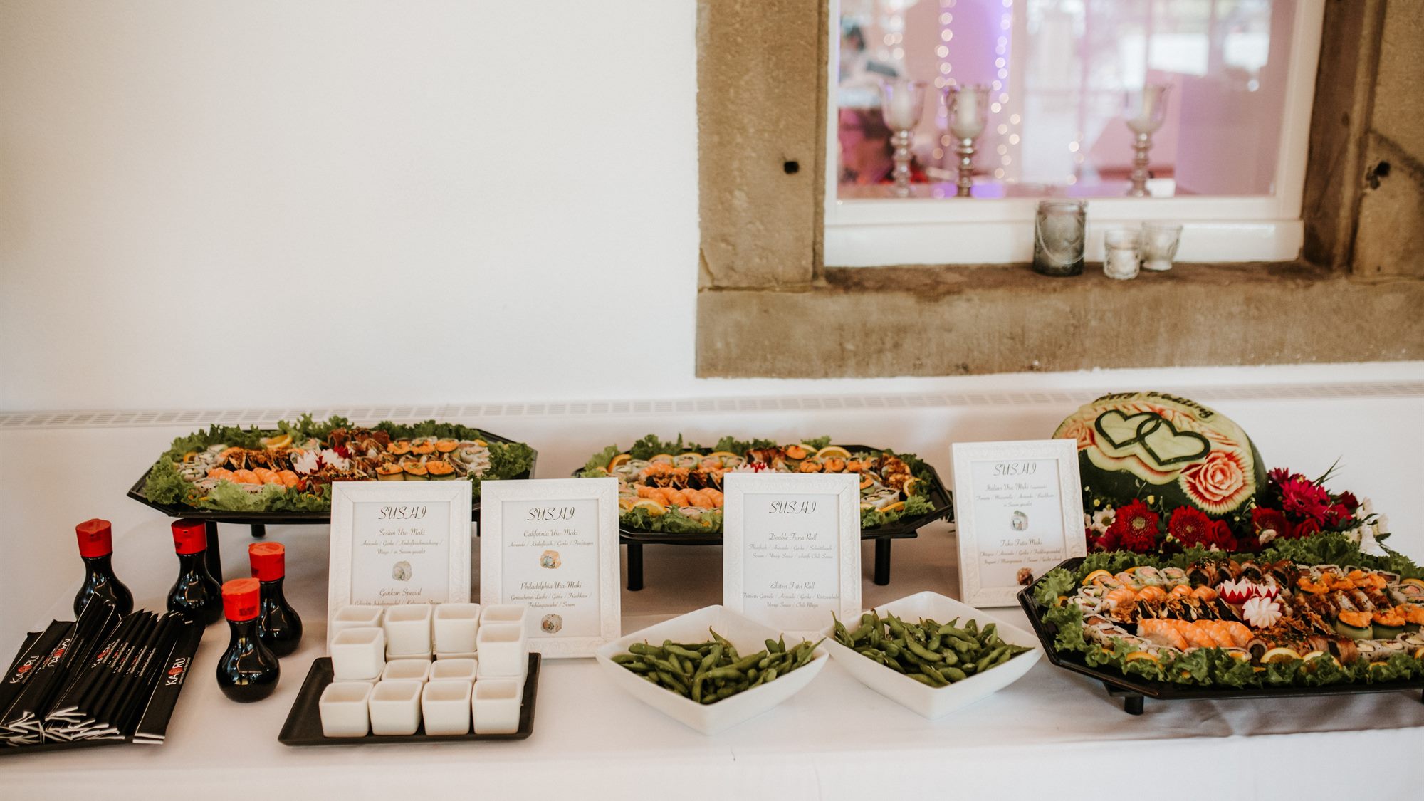 Sushi-Catering-Buffet von KAORU auf einer Hochzeit